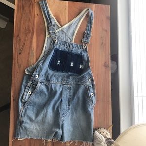 Vintage gap overall shorts